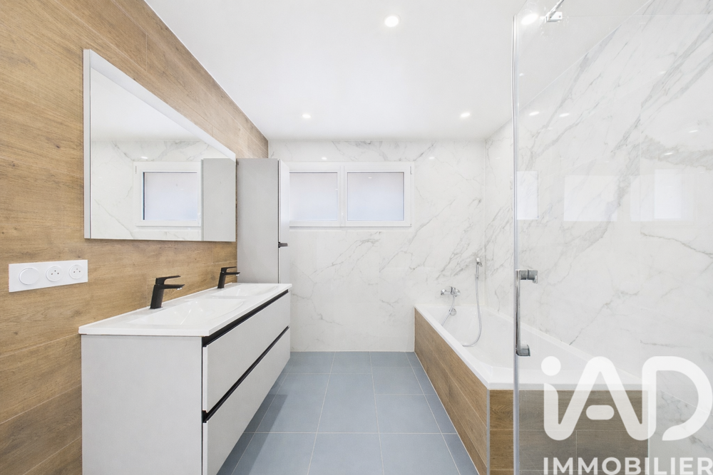 � vendre  Maison Champanges (74500)