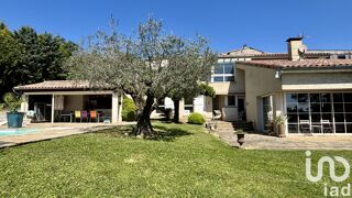  Villa  vendre 7 pices 263 m