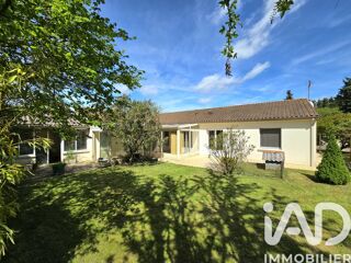Maison 5 pièces 128 m² · à Neuville-de-Poitou · 128 m² · 210 000 €