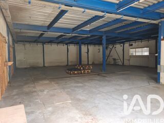  Immeuble � vendre 906 m�