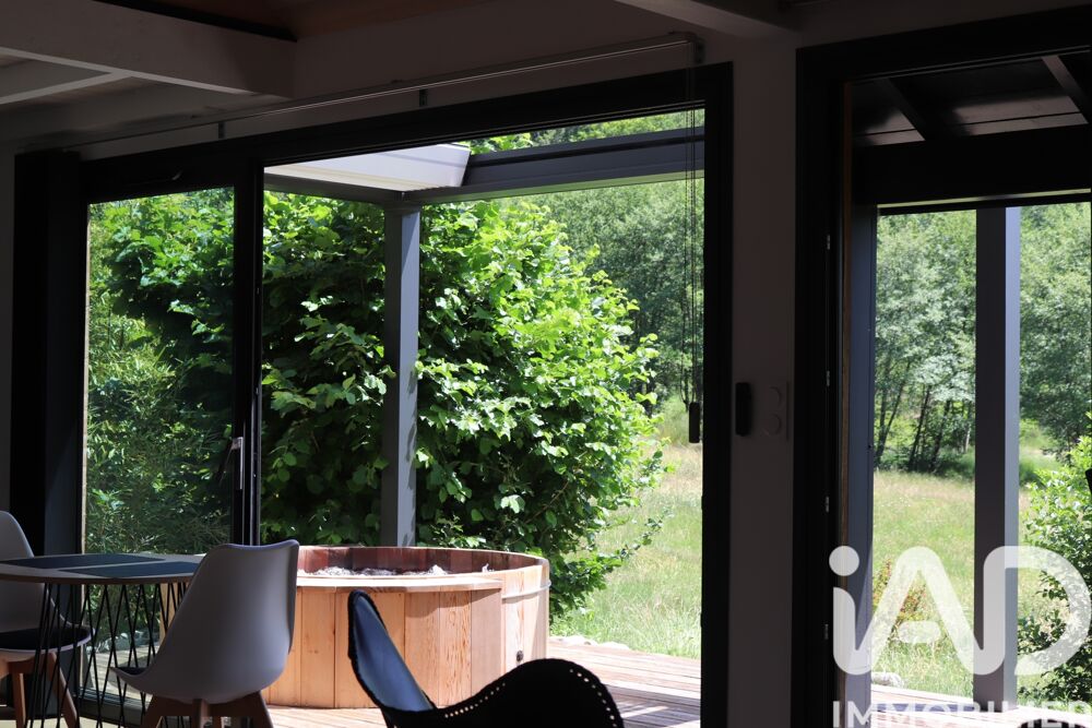 � vendre  Maison Champs-sur-Tarentaine-Marchal (15270)