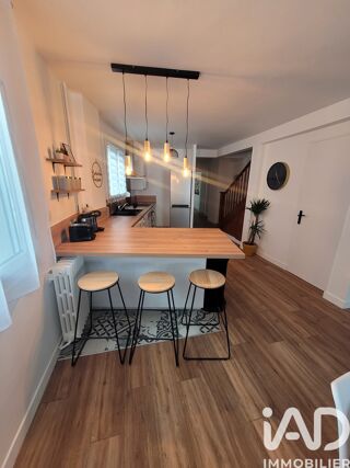  Maison � louer 7 pi�ces 195 m�