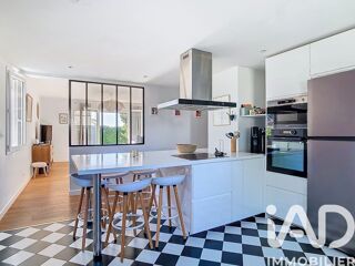  Maison � vendre 8 pi�ces 230 m�