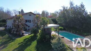  Maison � vendre 9 pi�ces 242 m�