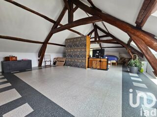  Maison  vendre 8 pices 360 m