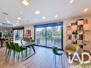  Maison � vendre 9 pi�ces 185 m�