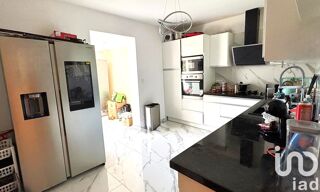  Maison � vendre 15 + pi�ces 485 m�