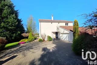  Villa  vendre 7 pices 166 m