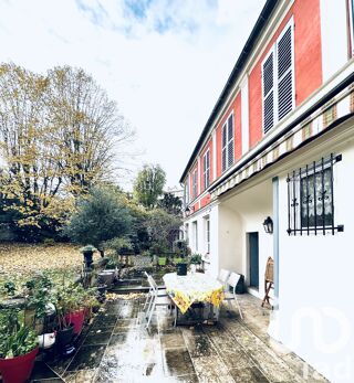  Maison � vendre 10 pi�ces 220 m�