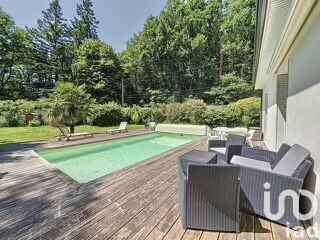  Maison  vendre 9 pices 270 m