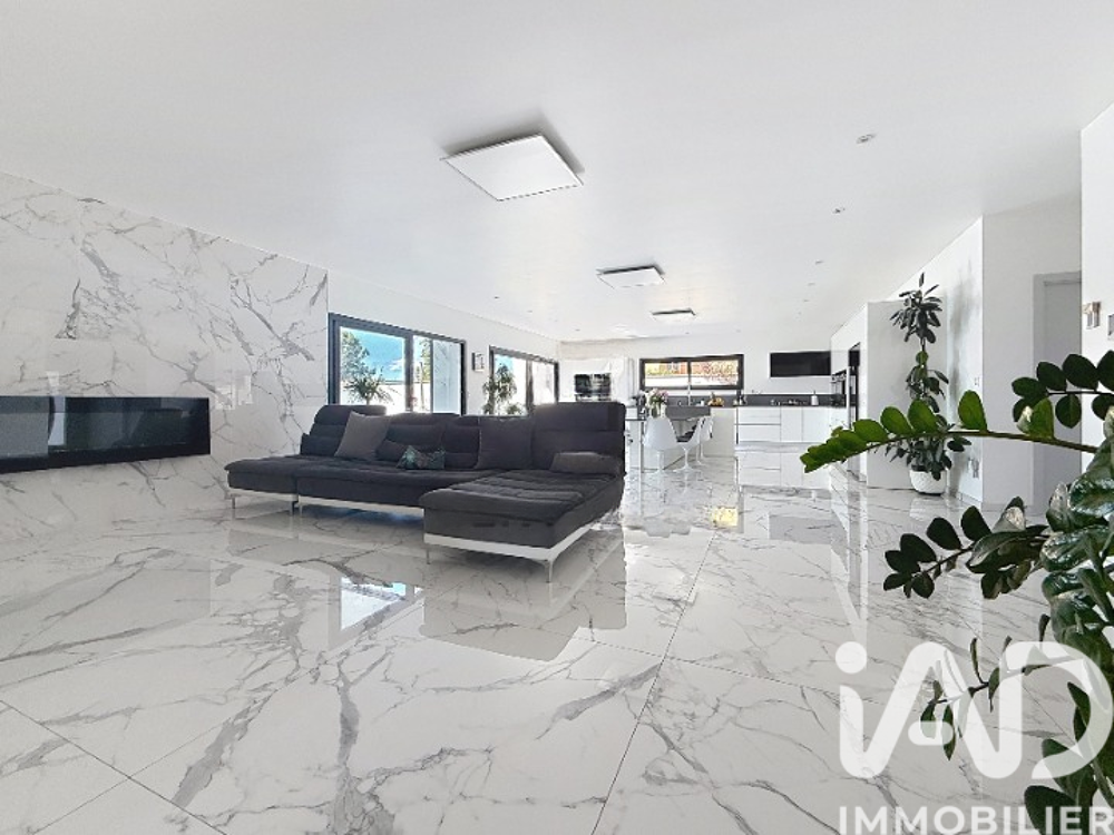 � vendre  Maison Llupia (66300)