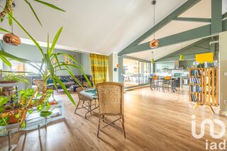  Immeuble � vendre 499 m�