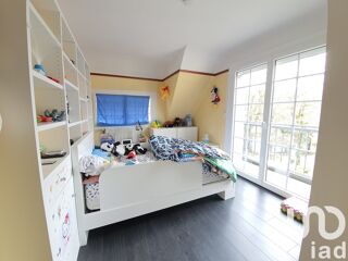 Maison  vendre 9 pices 330 m