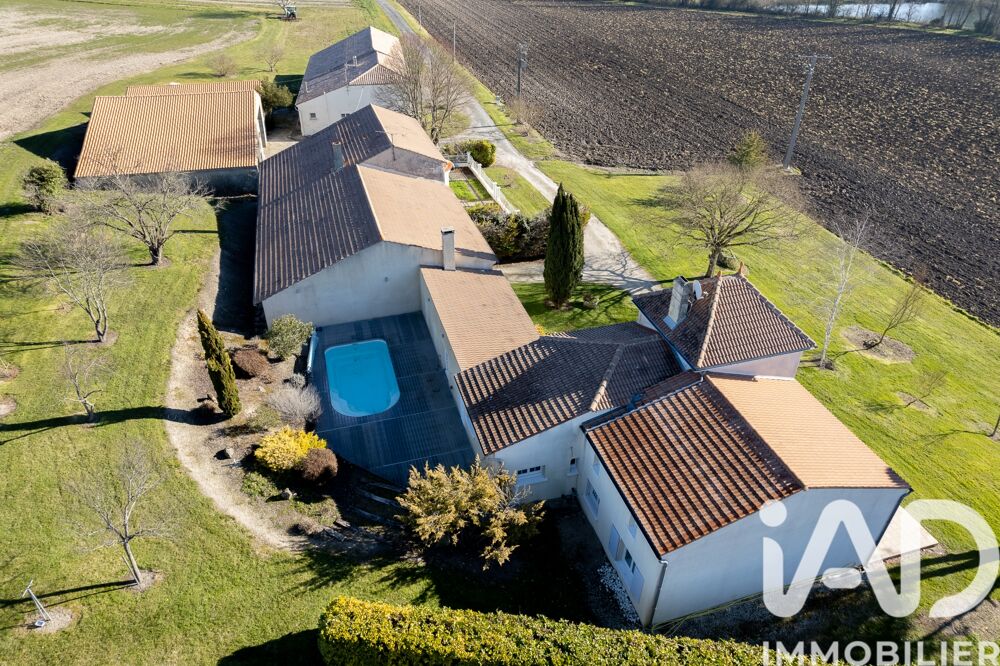 � vendre  Maison Mirambeau (17150)