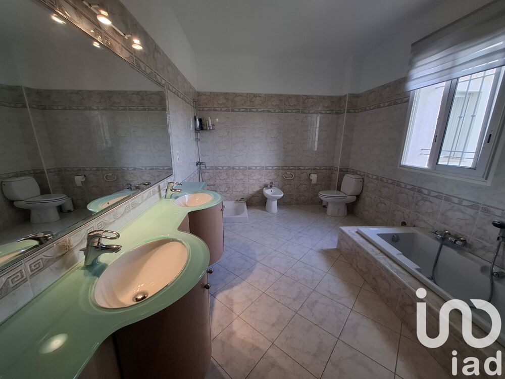 � vendre  Villa Roquefort-les-Pins (06330)