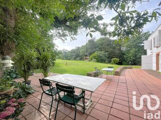  Maison  vendre 15 + pices 426 m