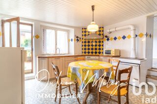  Maison  vendre 10 pices 685 m