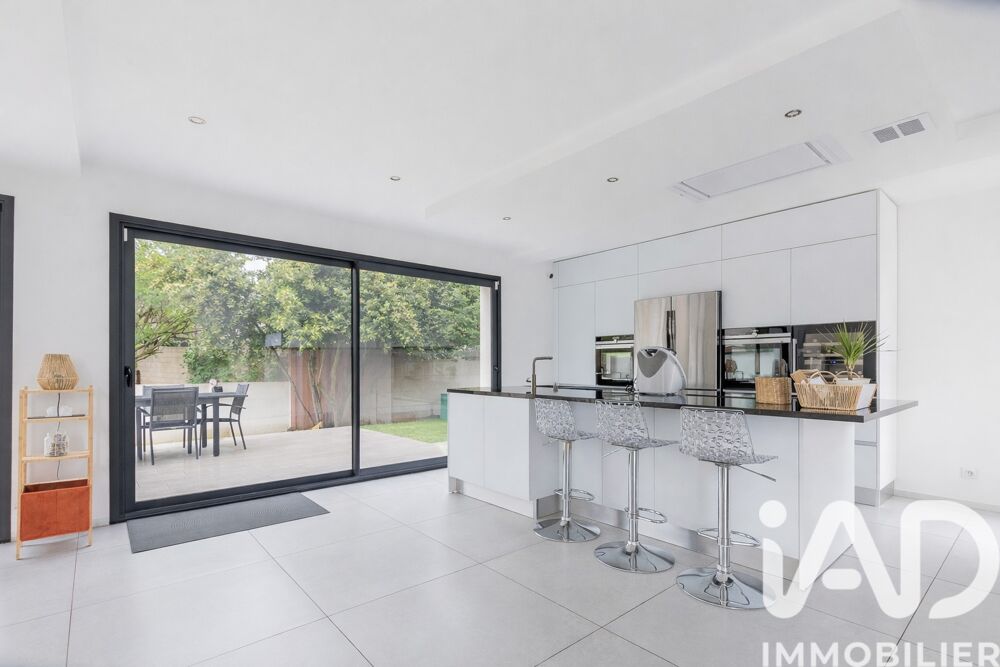 � vendre  Villa Sainte-Genevi�ve-des-Bois (91700)