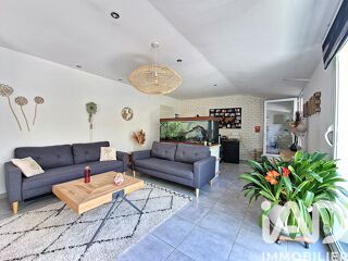  Maison � vendre 8 pi�ces 214 m�