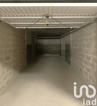  Parking / Garage  vendre 24 m