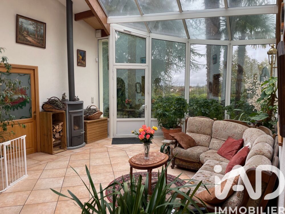 � vendre  Maison Saint-Germain-de-Lusignan (17500)