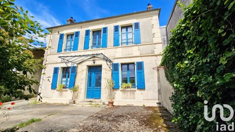   Vente Maison/villa 8 pices Maison - 8 pice(s) - 182 m