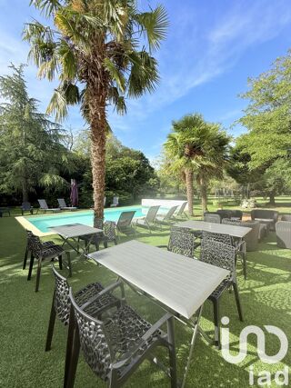  Maison � vendre 15 + pi�ces 605 m�