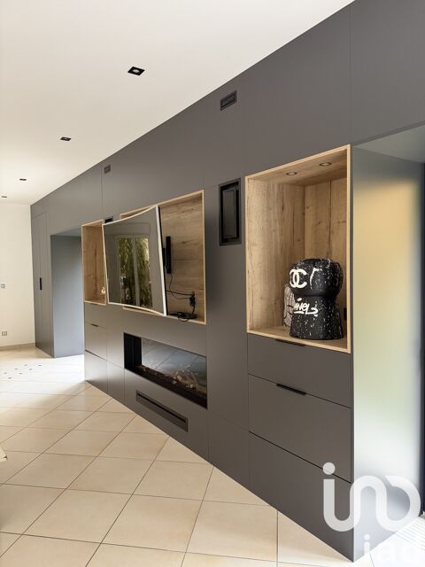  Maison � louer 6 pi�ces 253 m�