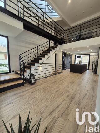  Villa � vendre 8 pi�ces 250 m�