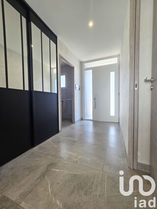  Villa � vendre 6 pi�ces 220 m�