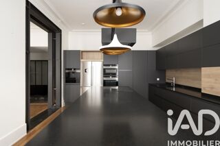  Appartement � vendre 10 pi�ces 305 m�