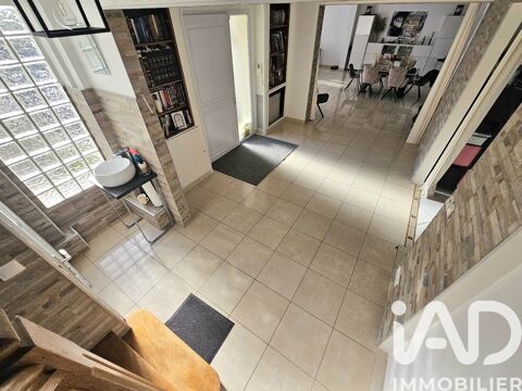   Vente Maison/villa 10 pi�ces Maison - 10 pi�ce(s) - 210 m�
