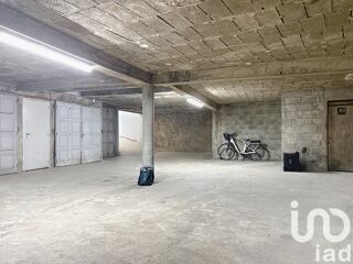  Parking / Garage  vendre 16 m