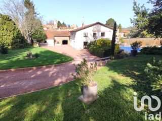  Maison  vendre 8 pices 250 m