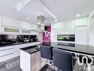  Villa � vendre 8 pi�ces 240 m�