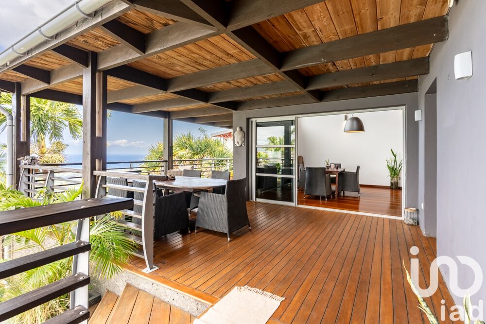 � vendre  Maison L' �tang-Sal� (97427)