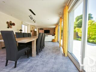  Maison � vendre 8 pi�ces 194 m�