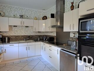  Maison  vendre 4 pices 143 m