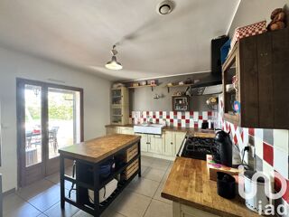  Maison  vendre 7 pices 240 m