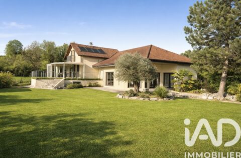   Vente Maison d'architecte 6 pi�ces Villa - 6 pi�ce(s) - 206 m�