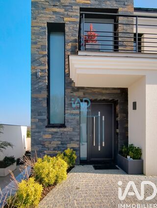  Villa � vendre 8 pi�ces 240 m�