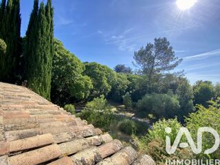 Villa  vendre 11 pices 295 m