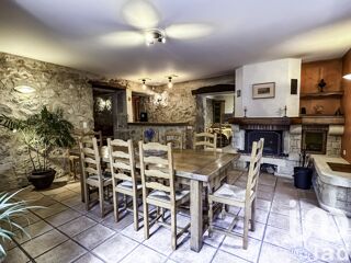  Maison  vendre 9 pices 156 m