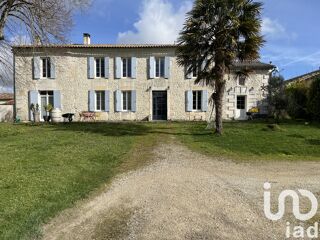  Maison  vendre 8 pices 320 m