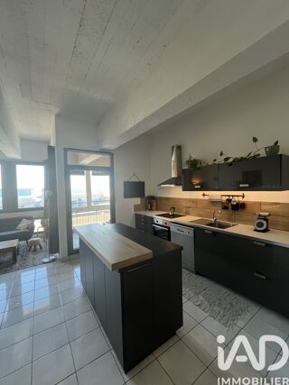  Appartement � vendre 4 pi�ces 77 m�