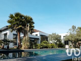  Maison  vendre 11 pices 590 m