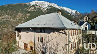  Maison � vendre 15 + pi�ces 900 m�