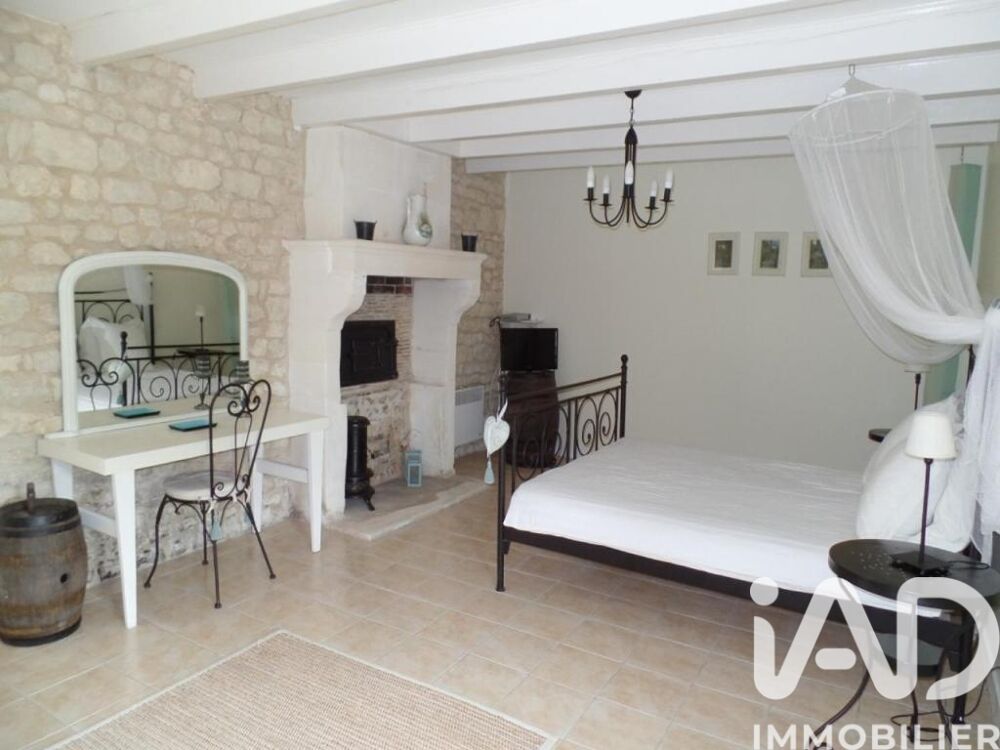 � vendre  Maison Courcelles (17400)