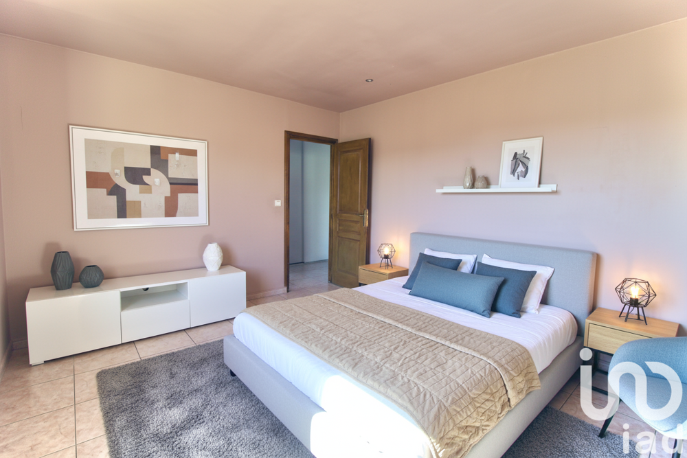  vendre  Maison Chteauneuf-le-Rouge (13790)