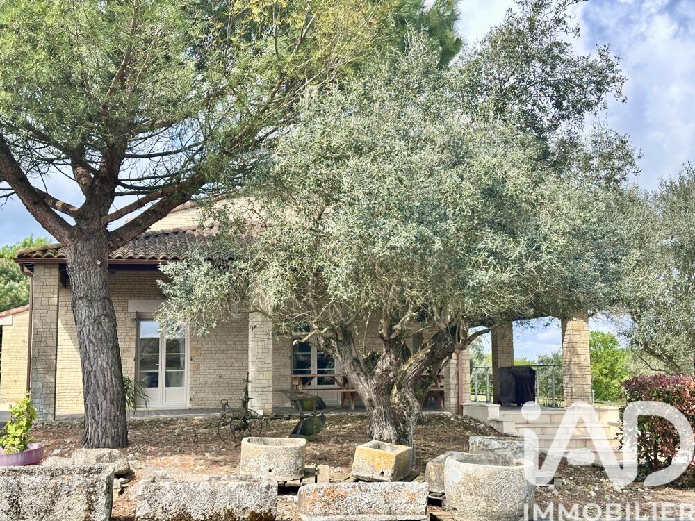 � vendre  Maison Ar�ais (79210)